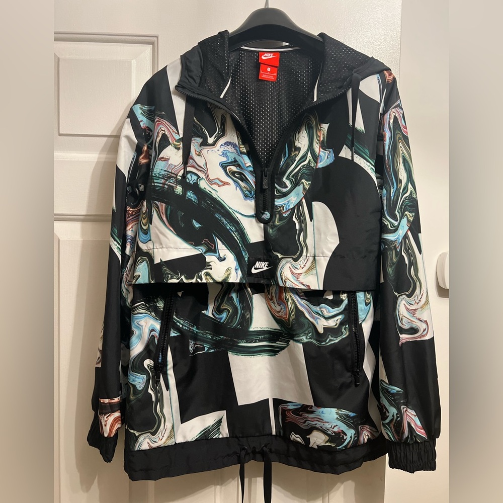 Nike windbreaker